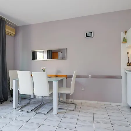 Tanja Renovated In 2025 Apartman Krk Town